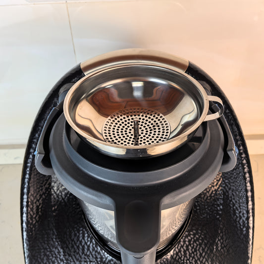 Sparkles MagicStrain -Stainless Steel Separator for Thermomix TM31/TM5/TM6 & Strainer for TM7 to fill Glasses etc
